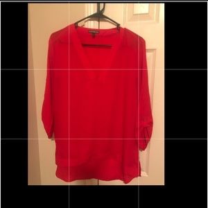 Red express tunic roll sleeve